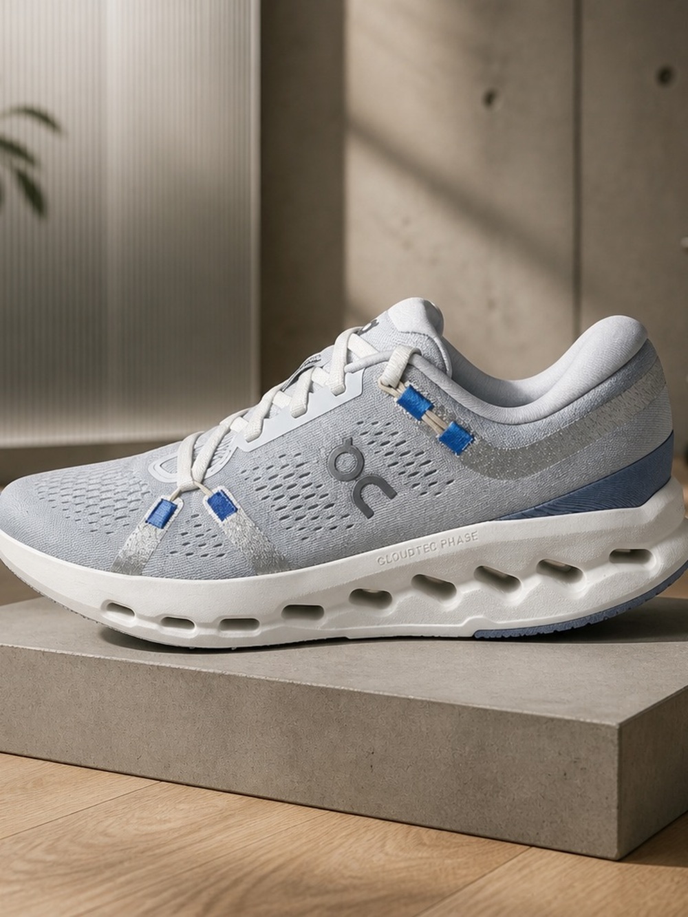 On Cloudsurfer 2  Light Blue Running Shoe brand new in box ( size 8 woman )